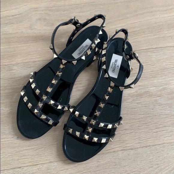 Valentino Garavani Rockstud Sandals - Picture 2 of 16